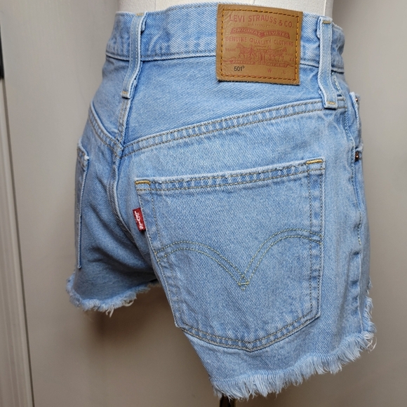 Levi’s 501 High-Rise Button Fly Denim Shorts Size 25 Premium - Picture 2 of 6